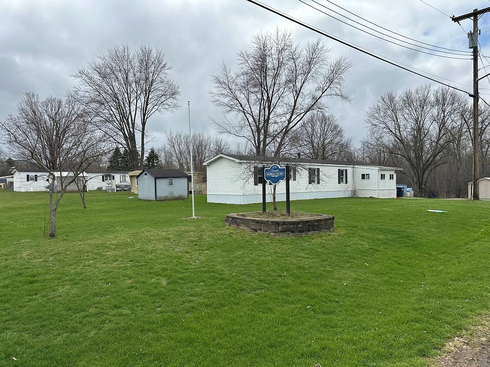 Bennett S Mobile Court
