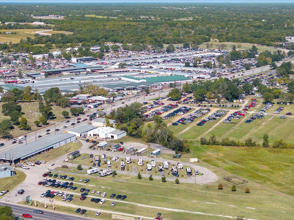 Canton Farmers Market And Rv Park